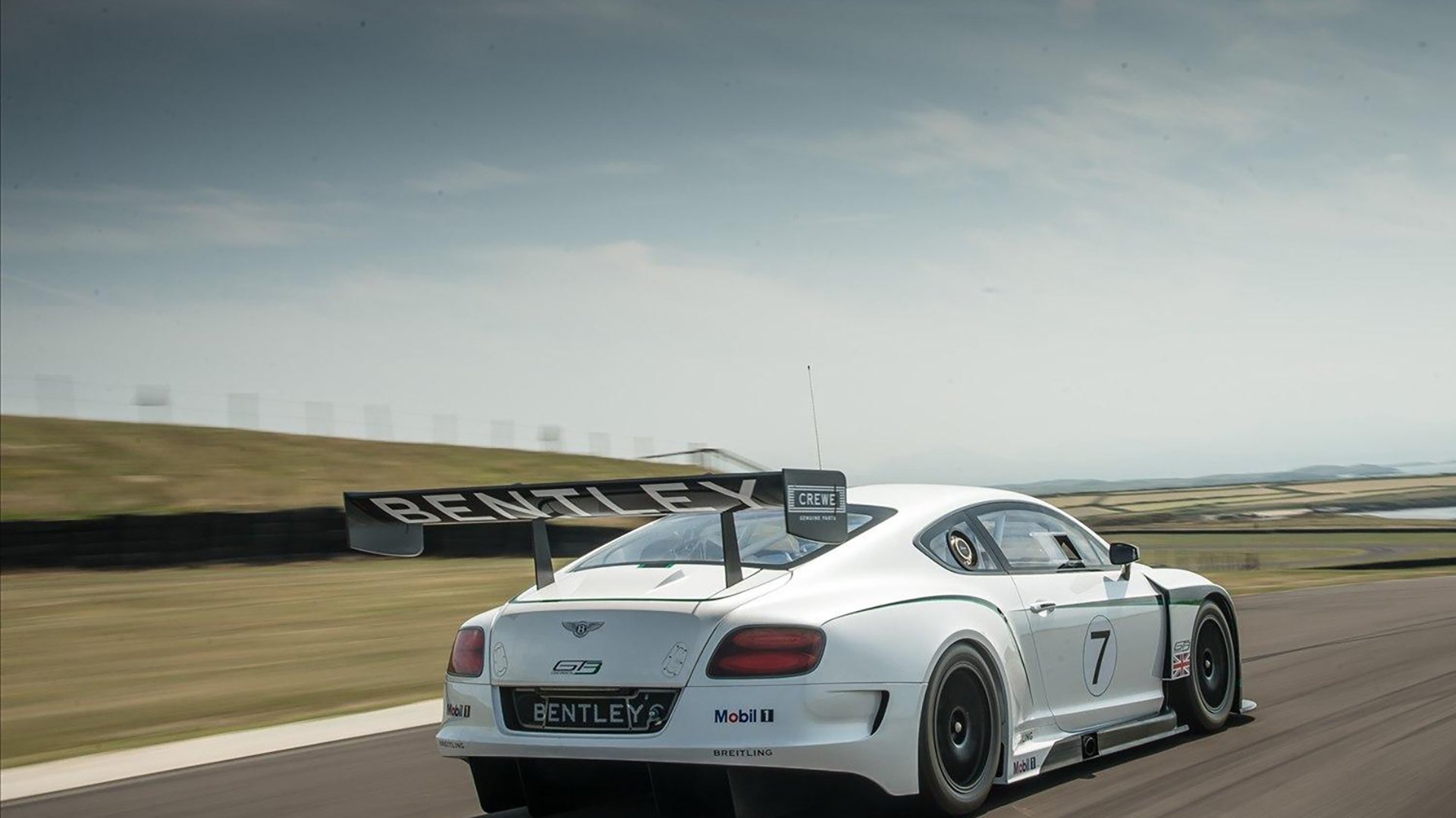 铁链与雷霆，委内瑞拉窒息式防守锁死巴拉圭，卢卡库末节王者降临